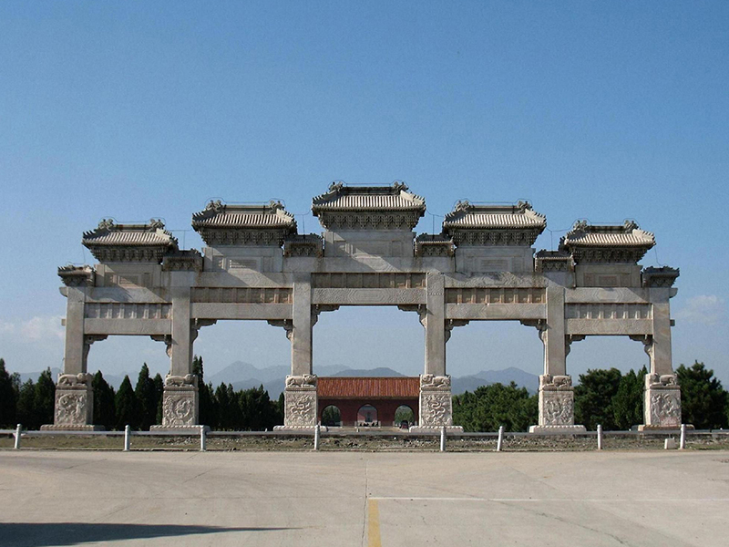 五门五楼宫殿石牌坊.jpg